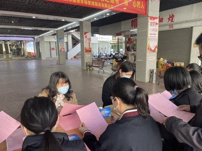 澄海服裝批發(fā)市場跨界創(chuàng)新 糧食管理服務(wù)活動贏得滿堂彩